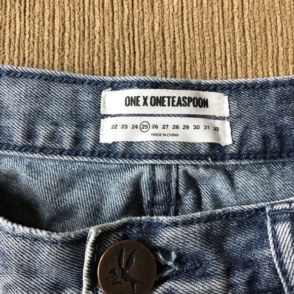 One Teaspoon Bonita Jean Shorts in Rocky Sz 25 - Picture 2 of 5